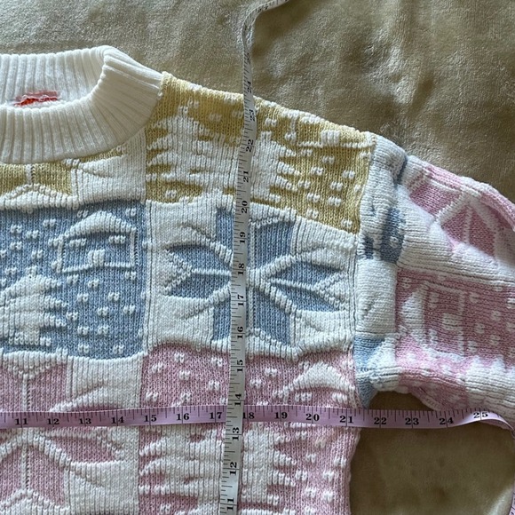 Vintage 90s Patchwork Sweater Pastel Pink Blue Winter Scene Houses Snowflakes L - Picture 3 of 4